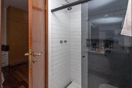 Apartamento à venda com 116m², 3 quartos e 2 vagas Apartamento à venda com 116m², 3 quartos e 2 vagasbanheiro na suíte_3