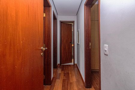 Apartamento à venda com 116m², 3 quartos e 2 vagas Apartamento à venda com 116m², 3 quartos e 2 vagascorredor para os cômodos_1
