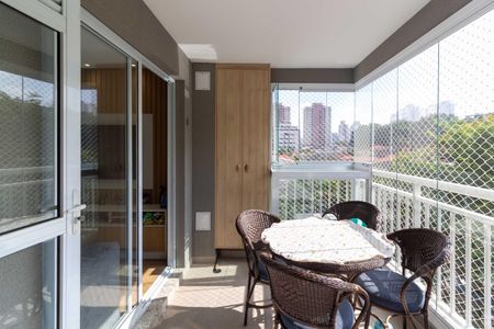Varanda de apartamento para alugar com 3 quartos, 81m² em Vila Isa, São Paulo