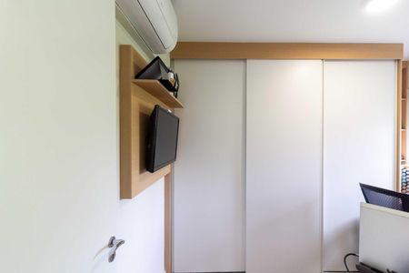 Apartamento à venda com 81m², 3 quartos e 2 vagasQuarto 2