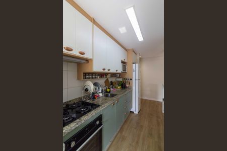 Apartamento à venda com 81m², 3 quartos e 2 vagasCozinha