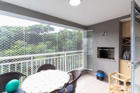 Apartamento à venda com 81m², 3 quartos e 2 vagasVaranda