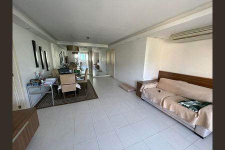 Apartamento à venda com 147m², 5 quartos e 3 vagasSala