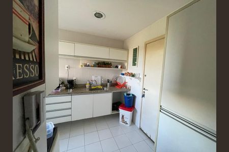 Apartamento à venda com 147m², 5 quartos e 3 vagasCozinha