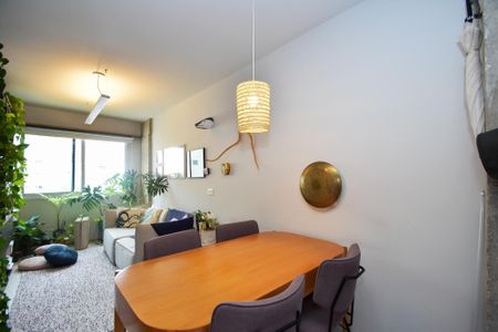 Apartamento à venda com 37m², 1 quarto e 1 vagaSala de jantar