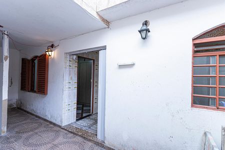 Casa para alugar com 210m², 1 quarto e 1 vagaEntrada