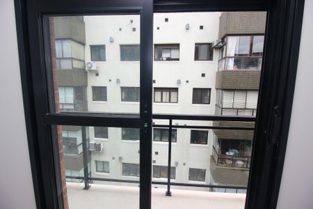 Apartamento à venda com 69m², 2 quartos e 1 vaga Apartamento à venda com 69m², 2 quartos e 1 vagaVista da Suíte