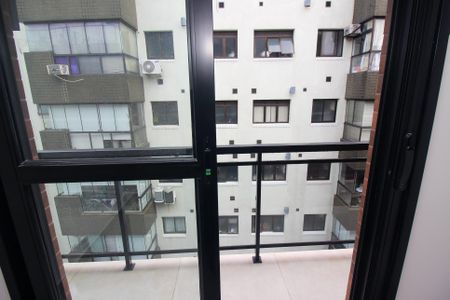 Apartamento à venda com 69m², 2 quartos e 1 vaga Apartamento à venda com 69m², 2 quartos e 1 vagaVista do Quarto