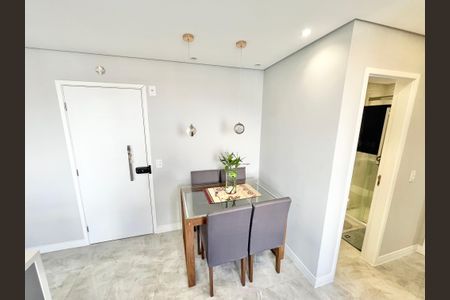Apartamento à venda com 41m², 2 quartos e 1 vaga Apartamento à venda com 41m², 2 quartos e 1 vagaSala/Cozinha
