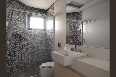 Apartamento à venda com 237m², 3 quartos e 3 vagas Apartamento à venda com 237m², 3 quartos e 3 vagasBanheiro 2