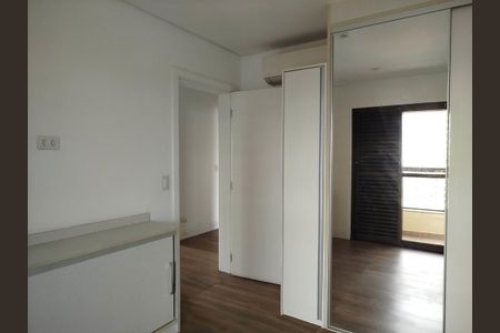 Apartamento à venda com 237m², 3 quartos e 3 vagas Apartamento à venda com 237m², 3 quartos e 3 vagasQuarto 2