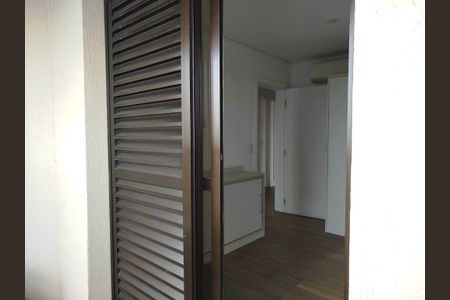 Apartamento à venda com 237m², 3 quartos e 3 vagas Apartamento à venda com 237m², 3 quartos e 3 vagasVaranda - quarto 2