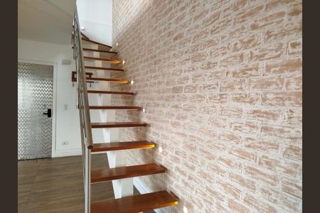 Apartamento à venda com 237m², 3 quartos e 3 vagas Apartamento à venda com 237m², 3 quartos e 3 vagasAndar superior - Acesso à cobertura