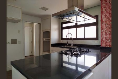 Apartamento à venda com 237m², 3 quartos e 3 vagas Apartamento à venda com 237m², 3 quartos e 3 vagasCozinha americana