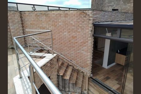 Apartamento à venda com 237m², 3 quartos e 3 vagas Apartamento à venda com 237m², 3 quartos e 3 vagasCobertura - vista