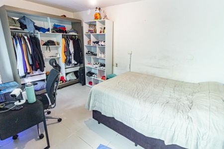 Casa à venda com 160m², 4 quartos e 2 vagasSuíte 2