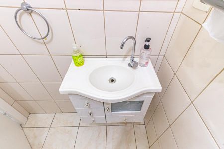 Casa à venda com 160m², 4 quartos e 2 vagasBanheiro