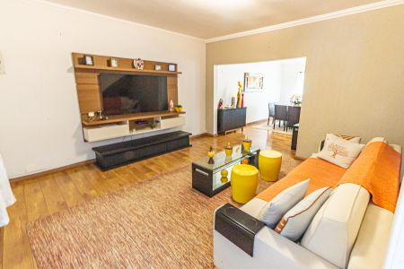 Sala de casa à venda com 4 quartos, 160m² em Vila Bertioga, São Paulo