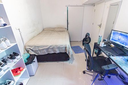 Casa à venda com 160m², 4 quartos e 2 vagasSuíte 2