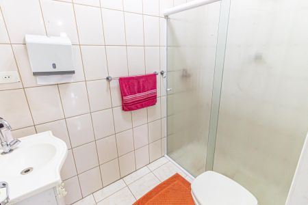 Casa à venda com 160m², 4 quartos e 2 vagasBanheiro