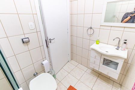 Casa à venda com 160m², 4 quartos e 2 vagasBanheiro