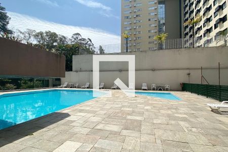 Apartamento à venda com 130m², 4 quartos e 2 vagasPiscina