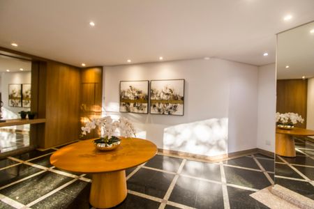 Apartamento à venda com 130m², 4 quartos e 2 vagasHall de entrada