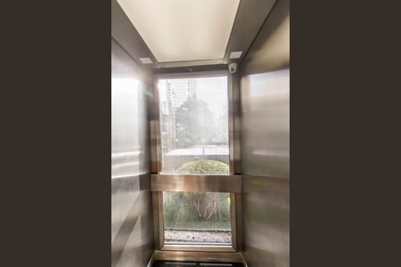 Apartamento à venda com 130m², 4 quartos e 2 vagasDetalhe