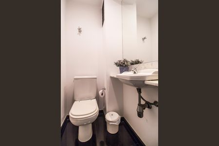 Apartamento à venda com 130m², 4 quartos e 2 vagasLavabo