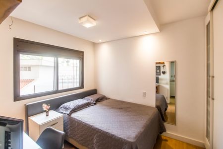 Apartamento à venda com 130m², 4 quartos e 2 vagasQuarto 2