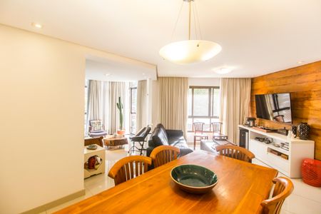 Apartamento à venda com 130m², 4 quartos e 2 vagasSala 