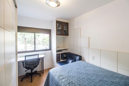 Apartamento à venda com 130m², 4 quartos e 2 vagasQuarto 3