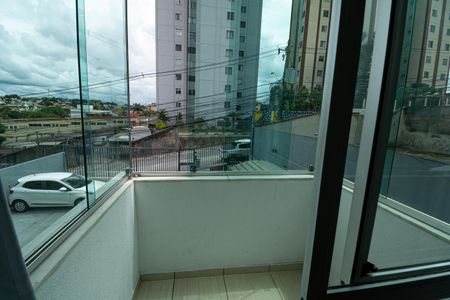 Apartamento à venda com 74m², 3 quartos e 1 vaga Apartamento à venda com 74m², 3 quartos e 1 vagaSacada do Quarto