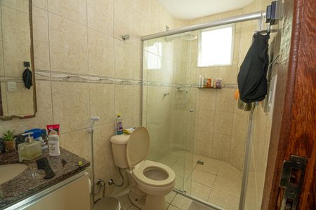 Apartamento à venda com 74m², 3 quartos e 1 vaga Apartamento à venda com 74m², 3 quartos e 1 vagaBanheiro da Suíte
