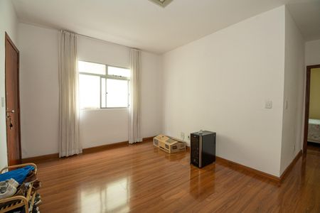 Apartamento à venda com 74m², 3 quartos e 1 vaga Apartamento à venda com 74m², 3 quartos e 1 vagaSala