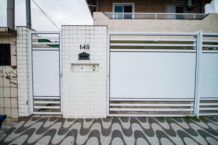 Fachada de casa de condomínio para alugar com 2 quartos, 53m² em Parque das Americas, Praia Grande