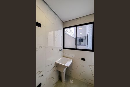 Apartamento para alugar com 30m², 2 quartos e sem vaga Apartamento para alugar com 30m², 2 quartos e sem vagaCozinha e Área de Serviço