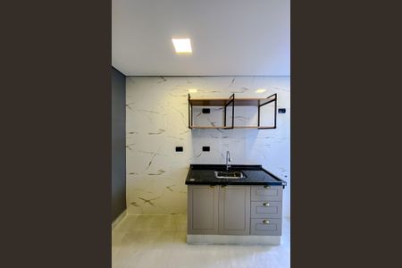 Apartamento para alugar com 30m², 2 quartos e sem vaga Apartamento para alugar com 30m², 2 quartos e sem vagaCozinha e Área de Serviço