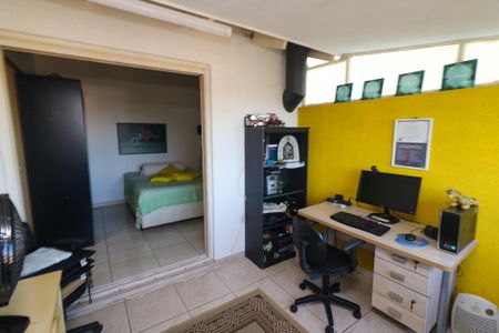 Casa à venda com 182m², 4 quartos e 4 vagasQuarto