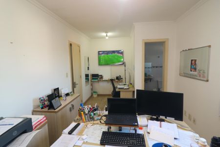 Casa à venda com 182m², 4 quartos e 4 vagasSuíte 3