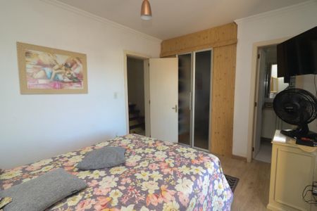 Casa à venda com 182m², 4 quartos e 4 vagasSuíte 1