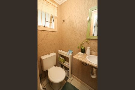 Casa à venda com 182m², 4 quartos e 4 vagasLavabo