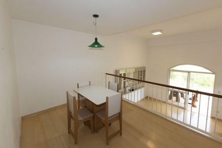 Casa de condomínio para alugar com 247m², 3 quartos e 2 vagas Casa de condomínio para alugar com 247m², 3 quartos e 2 vagasSala de Jantar