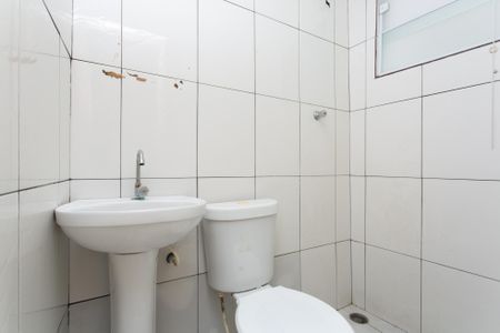 Banheiro de casa para alugar com 1 quarto, 36m² em Jardim Ubirajara (zona Leste), São Paulo