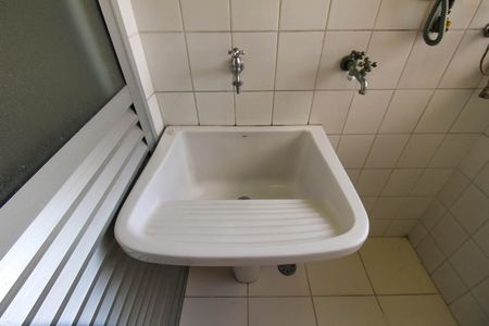 Apartamento à venda com 72m², 3 quartos e 1 vagaÁrea de Serviço