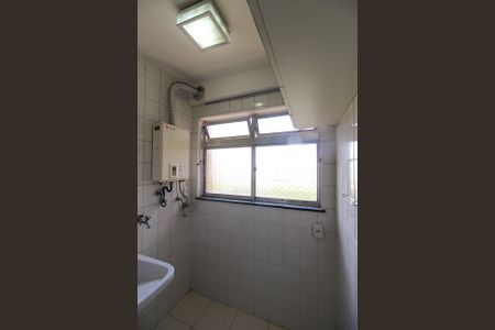 Apartamento à venda com 72m², 3 quartos e 1 vagaÁrea de Serviço