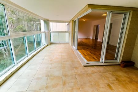 Varanda gourmet de apartamento à venda com 4 quartos, 210m² em Vila Andrade, São Paulo