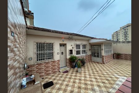 Casa à venda com 121m², 4 quartos e 3 vagasFachada