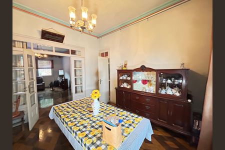 Casa à venda com 121m², 4 quartos e 3 vagasSala 3