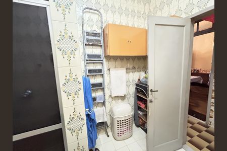 Casa à venda com 121m², 4 quartos e 3 vagasBanheiro